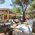 Sowell Les Jardins Du Cap Aparthotel