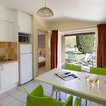 Sowell Les Jardins Du Cap 4*