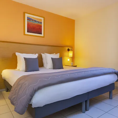 Aparthotel Sowell Les Jardins Du Cap 4*