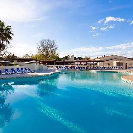 Aparthotel Sowell Les Jardins Du Cap 4*