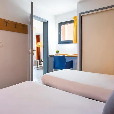 Sowell Les Jardins Du Cap 아파트호텔 4*